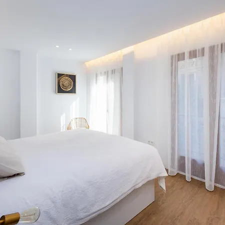 San Jeronimo Catedral 2br Гранада